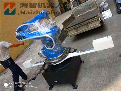 噴涂轉臺噴漆機器人設備發(fā)廣東梅州