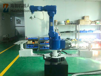 轉(zhuǎn)臺噴涂機器人 噴漆機械手生產(chǎn)完成