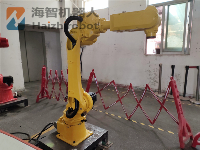 6關(guān)節(jié)機(jī)械臂