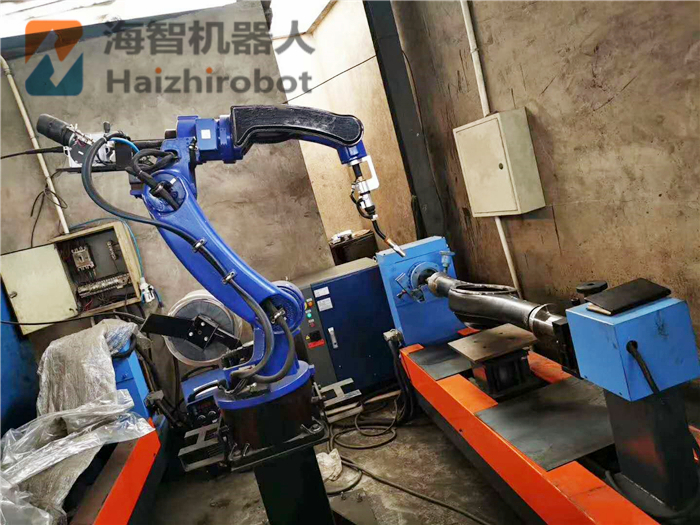 機(jī)器人焊接和其它工業(yè)機(jī)器人有什么區(qū)別！(圖1)